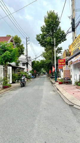 Bán Đất 100m2 thổ cư giá 5.2 tỷ tại Xã Bà Điểm Huyện Hóc Môn TP. Hồ Chí Minh