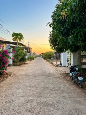 Bán Đất 400m2 có sẵn 100 m2 thổ cư giá 2.1 tỷ tại Xã Hòa Khánh Thành phố Buôn Ma Thuột Đắk Lắk