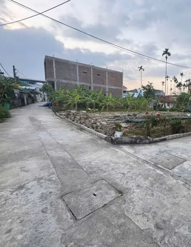cắt lỗ sâu 52.7m2 giá 1.1xx tỷ tại Hoa Động ngõ ô tô ngay đấu giá bái ngoài vào.l/h:076.231.9990 e Thuý