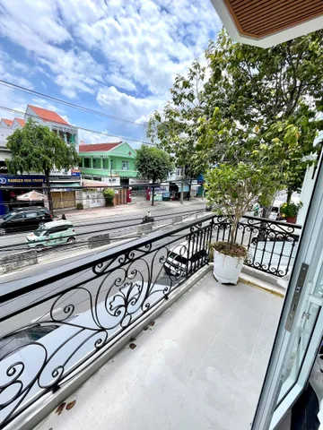 Bán Nhà riêng 102.2m2 có sẵn 102.2 m2 thổ cư giá 13.9 tỷ tại Đường Lê Hồng Phong - Chọn - Phường Nha Trang Khánh Hòa