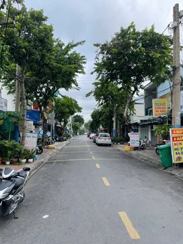 Bán Đất MTKD _Tặng Nhà C4_Phước Bình_Quận 9_Ngang 12M_Sát Đỗ Xuân Hợp_Gần The Global City