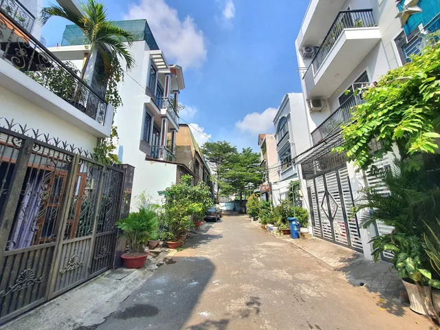 BÁN NHÀ 2 TẦNG 96M², 4 PN, CÓ NGỦ TRỆT - NGAY NGUYỄN DUY TRINH
