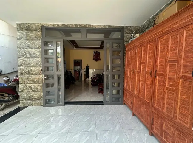 Bán nhà đẹp Diện tích 129m2 hẻm xe hơi 1 sẹc đường Võ Văn Hát, Long Trường, Quận 9, TP. Hồ Chí Minh