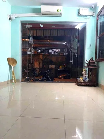 Cho thuê nhà ngõ 1194 ĐƯỜNG LÁNG, Đống Đa. 15 triệu/tháng. Ưu tiên: Hộ gia đình, Văn phòng, KD Onl