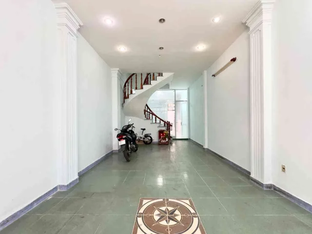 Bán Nhà 4 Tầng Đường Hoa Lan Phú Nhuận