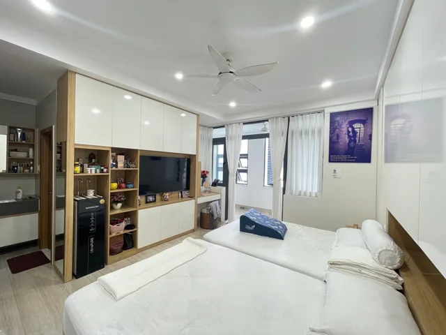 GIẢM MẠNH 1.3 TỶ GẤP BÁN ĐI MỸ ĐỊNH CƯ - NHÀ 3 TẦNG - 6X17 - ĐƯỜNG 5M LÊ VĂN KHƯƠNG - THỚI AN - 8 TỶ