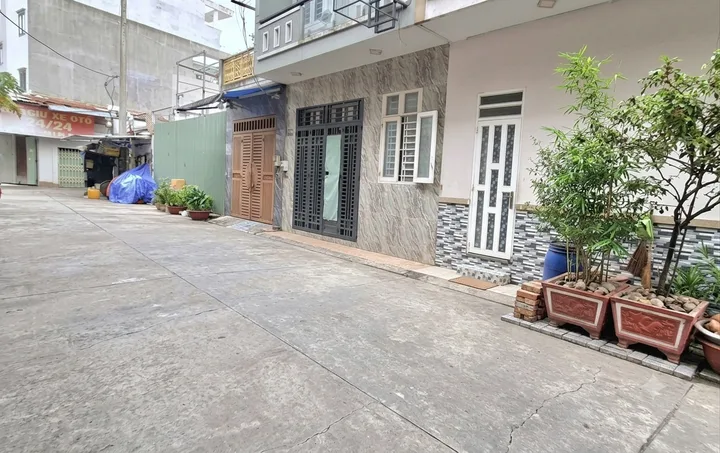 Nhà 4 tầng 60m2 hẻm xe tải 7m tại Bình Tân, chỉ hơn 7ty