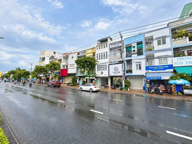 👉28 triệu - CHO THUÊ NHÀ 3 TẦNG, 2 MẶT TIỀN NGUYỄN VĂN CỪ, ngay Dược Hậu Giang Cần Thơ