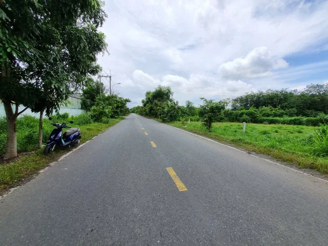 (L745) Đất (có nhà) mặt tiền Bà Thiên, xã Nhuận Đức, dt 626m2, giá 3 tỷ 560