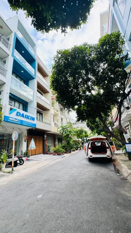 BÁN NHÀ 6 PHÒNG NGỦ ĐƯỜNG XE HƠI QUẬN 4