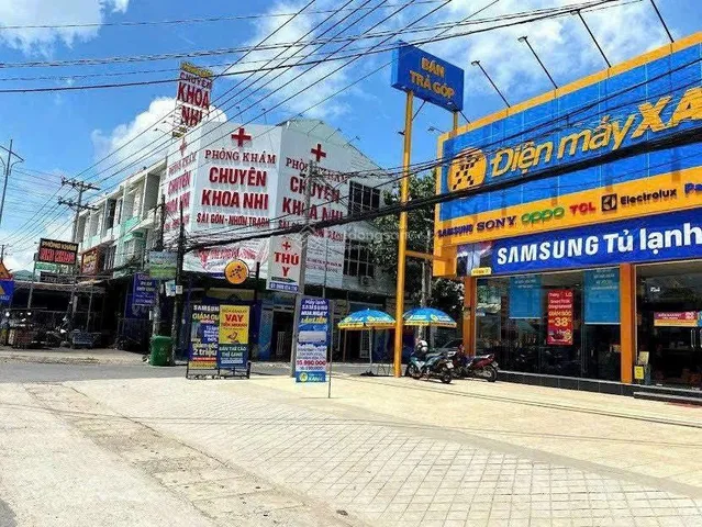 Chủ gánh lãi suất cao cắt lỗ cần bán gấp lô đất cách HCM 3km, gần chợ, 1ty8 (thương lượng), sổ sẵn