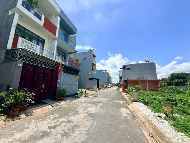 Bán Nhà riêng 65m2 có sẵn 65 m2 thổ cư giá 5.6 tỷ tại Đường Cầu Ngô Chí Quốc Phường Tam Bình Quận Thủ Đức TP. Hồ Chí Minh