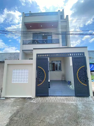 Nhà 1 trệt 2 lầu Phú Lợi sau Đh.Bình Dương (phường Phú Lợi-TP.HCM) 1/Nguyễn Bình gần KDC Hiệp thành 3,KDC Phúc Đạt,KDC Hiệp Thành 2 đường oto vị trí trung tâm đẹp