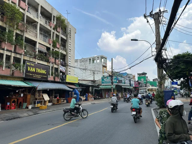 Bán Tòa nhà - Building 1700m2 sàn ngang gần 15m giá 75 tỷ tại đường Tô Ngọc Vân Phường Linh Tây Quận Thủ Đức TP. Hồ Chí Minh