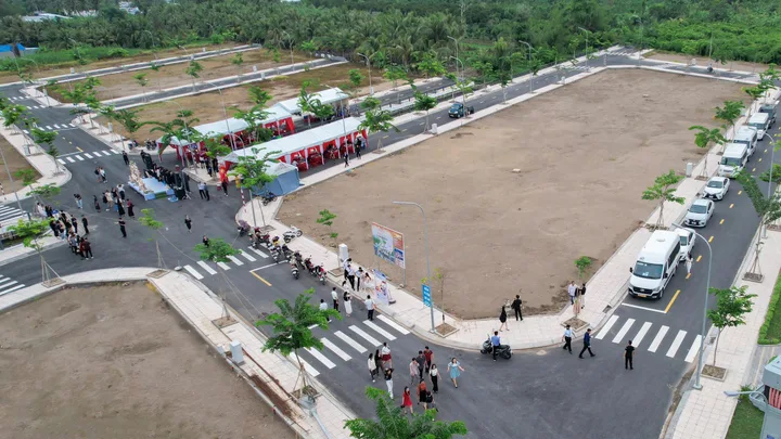 Cần Bán Đất Nền Trung Tâm Ngã 7- Sổ Sẳn, Vị Trí Đẹp Full Thổ Cư