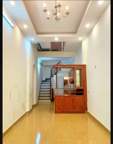 CHO THUÊ NHÀ RIÊNG NGÕ 175 ĐỊNH CÔNG, 8TR/1TH, ĐẦU THÁNG 10 VÀO Ở DC AH.