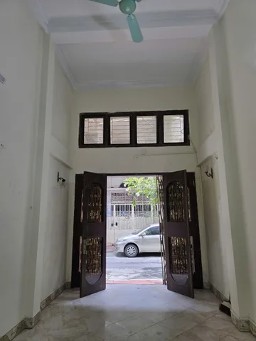 Cho thuê nhà ở Ngụy Như Kon Tum, Nguyễn Tuân - 65m2 - 6 ngủ