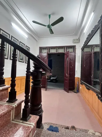 Cho thuê nhà nguyên căn ngõ 207 Xuân Đỉnh - 5 ngủ - Ô tô qua nhà - Hơn 10tr