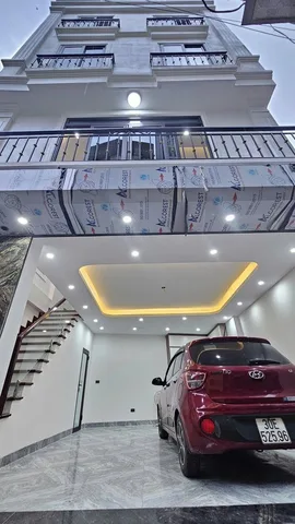 Nhà đẹp 5 tầng mới xây Thượng Cát - Ô tô vào nhà