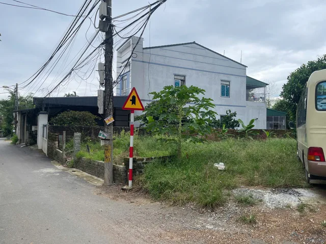 Bán Đất 100m2 có sẵn 100 m2 thổ cư giá 2.5 tỷ tại Đường Quốc Lộ 21A xây chung cư mi ni hái ra tiền