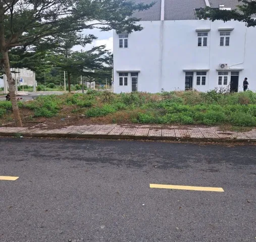Đất xây trọ 300m2 full thổ, giá 890tr sát bên KCN Bàu Bàng - Bình Dương