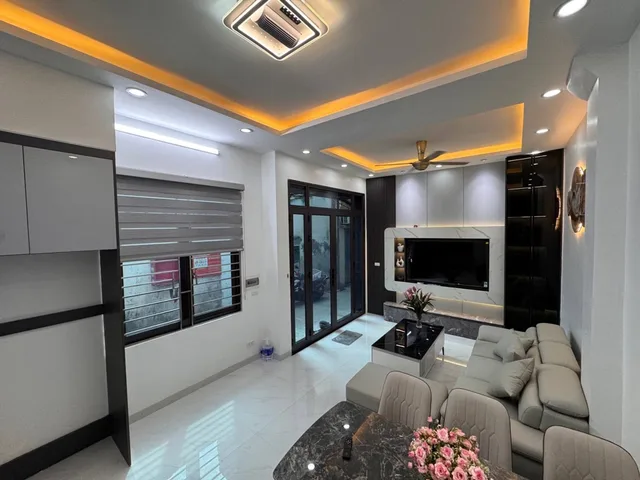 Bán Nhà riêng 50m2 có sẵn 50 m2 thổ cư giá 9.95 tỷ tại Phường Giáp Bát Quận Hoàng Mai Hà Nội