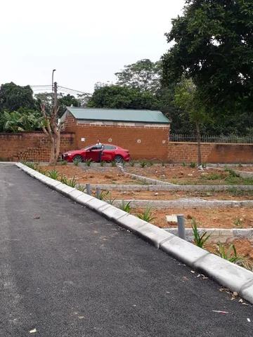 Bán Đất 65m2 có sẵn 65 m2 thổ cư giá 2 tỷ tại Thuộc xã Phú Cát, Đường đôi đối diện nhà máy in tiền - Chọn - Xã Phú Cát Hà Nội