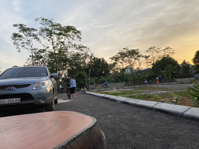 Bán Đất 65m2 có sẵn 65 m2 thổ cư giá 2 tỷ tại Thuộc xã Phú Cát, Đường đôi đối diện nhà máy in tiền - Chọn - Xã Phú Cát Hà Nội