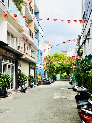 Bán gấp nhà Phan Đăng Lưu P3 Phú Nhuận 81m2 hẻm ô tô 10m, gần mặt tiền chỉ 14.5 tỷ TL