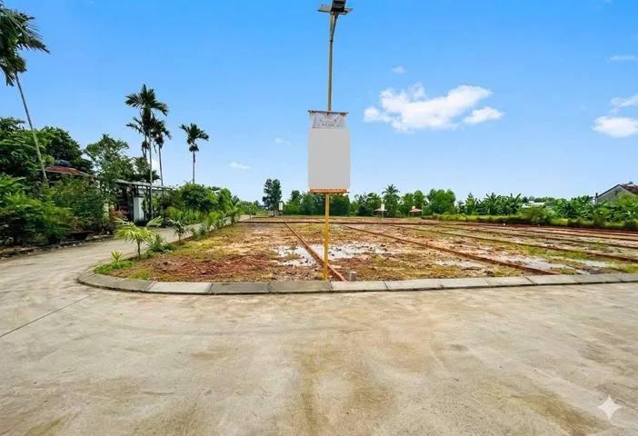 Bán Đất 140m2 có sẵn 140 m2  Hòa Phú Đà Nẵng