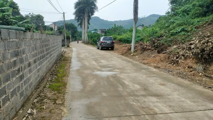 Bán Đất 3550.9m2 có sẵn 600 m2 thổ cư giá 11 tỷ tại Thị trấn Kỳ Sơn Thành phố Hòa Bình Hòa Bình
