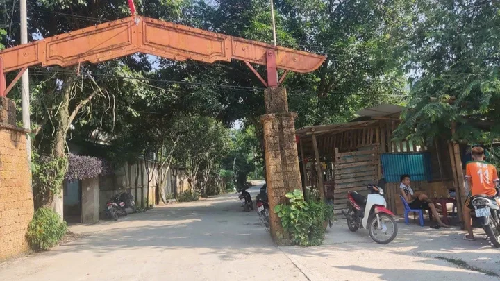 Bán Đất 3550.9m2 có sẵn 600 m2 thổ cư giá 11 tỷ tại Thị trấn Kỳ Sơn Thành phố Hòa Bình Hòa Bình