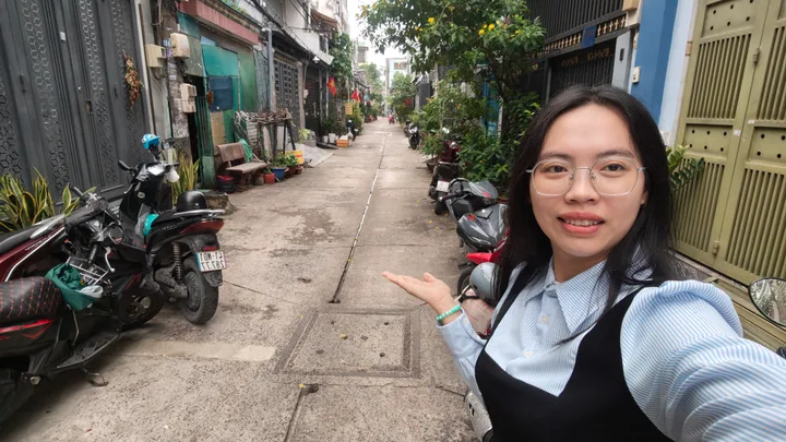 Nhà hẻm xe hơi ngay Hương Lộ 2, 68m2 ngang 5m mà chỉ 6Đ hơn