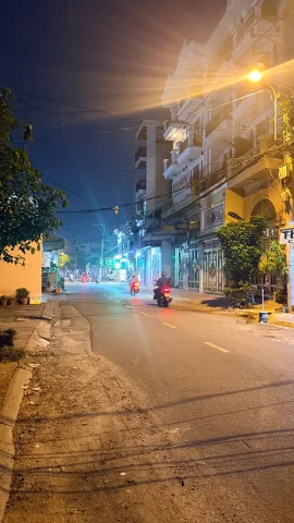 MẶT TIỀN GIÁP TÂN PHÚ NGANG 8M DÀI 40M 317M² 5 TỶ THU 10TR/THÁNG