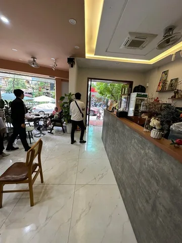 Bán Nhà Nguyễn Khánh Toàn. Cầu Giấy. Thang Máy. Lô Góc. Ô Tô. Vỉa Hè. DT 111m2. Giá 67 Tỷ.