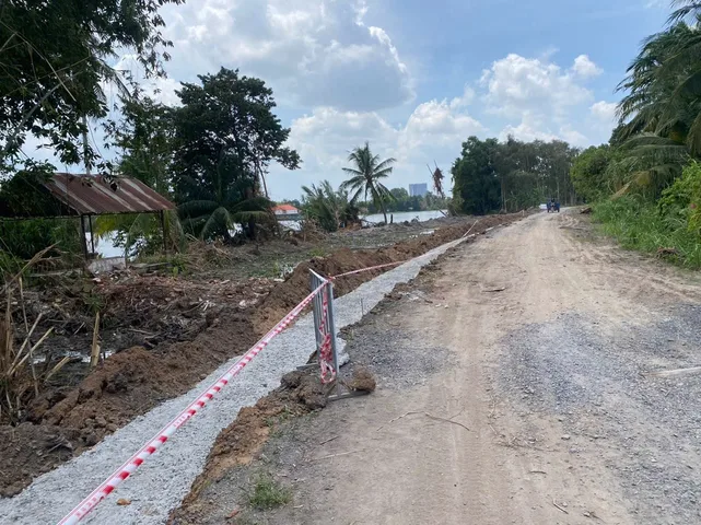 Bán Đất 368.3m2 có sẵn 305.3 m2 thổ cư giá 6.8 tỷ tại Xã Nhị Bình Huyện Hóc Môn TP. Hồ Chí Minh. Mặt tiền sông Sài Gòn