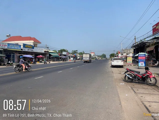 Cần tiền bán đất ngay TTHC Chơn thành, dt 460m2, TC 120m2, 680 triệu, SHR.cạnh KCN Becamex