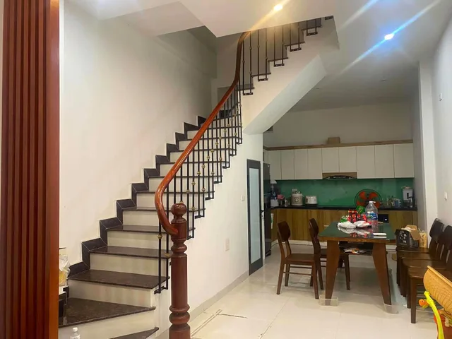 Cho thuê Nhà riêng 35m2 giá 15 triệu tại Đường An Dương Phường Phú Thượng Quận Tây Hồ Hà Nội