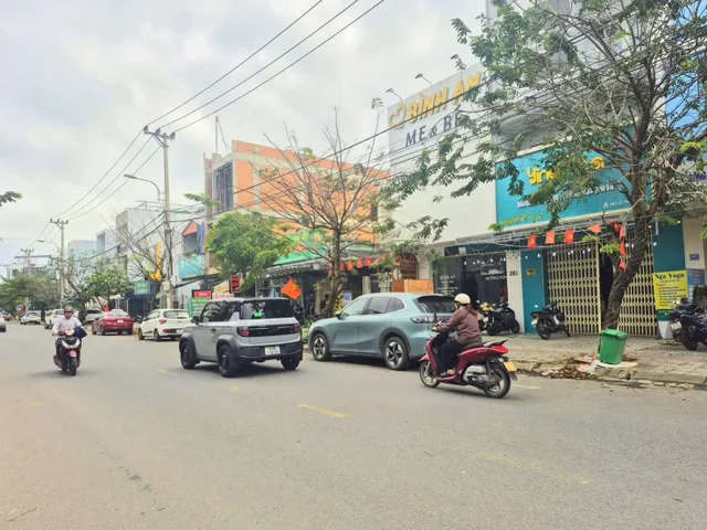 Bán Đất 100m2 có sẵn 100 m2 thổ cư giá 8.1 tỷ tại Đường Lê Quảng Chí Phường Hòa Xuân Quận Cẩm Lệ Đà Nẵng