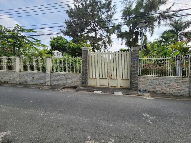 Biệt thự vườn 644m2, đường D 10 mở rộng 22,5m, đủ chuẩn tách 2 thửa xây 6 tấm. Đến 2030 qui hoạch thành 566m2 thổ cư.