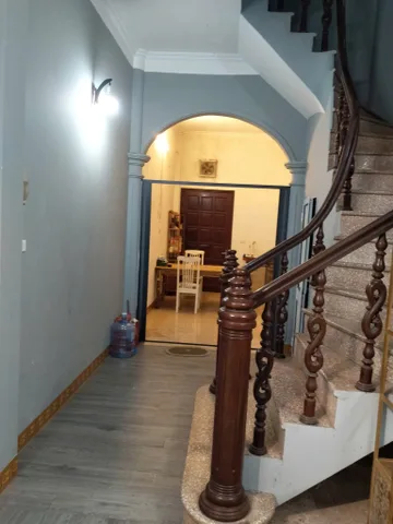 Cho thuê ngõ 93 HOÀNG QUỐC VIỆT, Cầu Giấy. 18 triệu/tháng. Ưu tiên: Hộ gia đình, Văn Phòng, KD Onl.