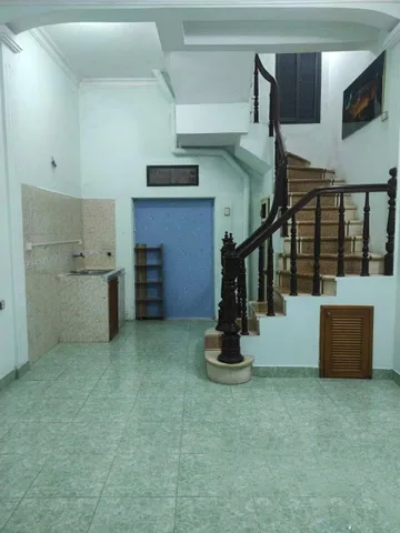 CHO THUÊ NHÀ NGÕ 189 ĐƯỜNG HOÀNG HOA THÁM, BA ĐÌNH, GẦN Ô TÔ, 2 NGỦ - 7TR