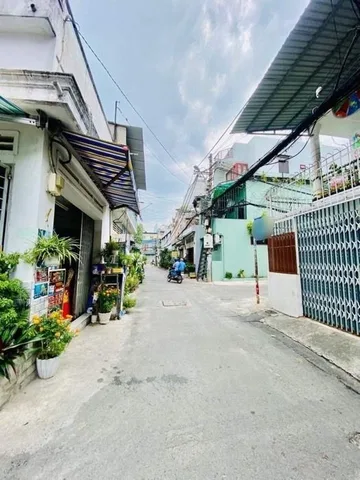 TÂN PHÚ - XE HƠI VÀO NHÀ - VÀI BƯỚC RA MẶT TIỀN - 4 TẦNG - NGANG LỚN 5.3M - 80M2