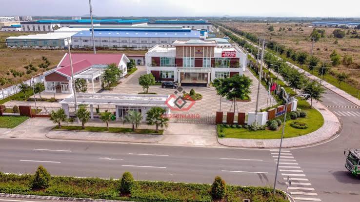 BÁN ĐẤT TRUNG TÂM ĐẤT ĐỎ 352M2 CHỈ 1TY. SỔ SẲM CÔNG CHỨNG NGAY