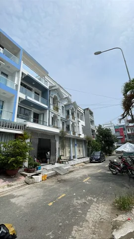Bán Nhà riêng 100m2 có sẵn 100 m2 thổ cư giá 5.8 tỷ tại Đường Số 3 (Kdc Gia Hòa) Xã Phong Phú Huyện Bình Chánh TP. Hồ Chí Minh