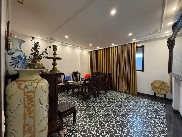 Bán Tòa nhà - Building 35m2 có sẵn 35 m2 thổ cư giá 28 tỷ tại Đường Tây Sơn Phường Ngã Tư Sở Quận Đống Đa Hà Nội