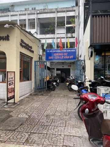 CĂN HỘ CHUNG CƯ HIẾM CÓ 
Cách sân bay quốc tế Tân Sơn Nhất chỉ 3km