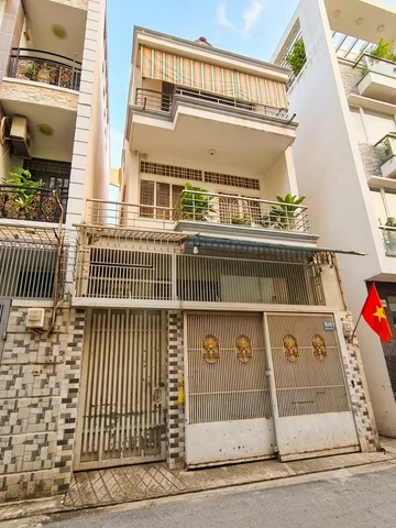Bán Nhà 62m2 - 3 lầu - Hẻm ô tô thông, xe 7 chổ ngủ nhà ngay Thích Quảng Đức