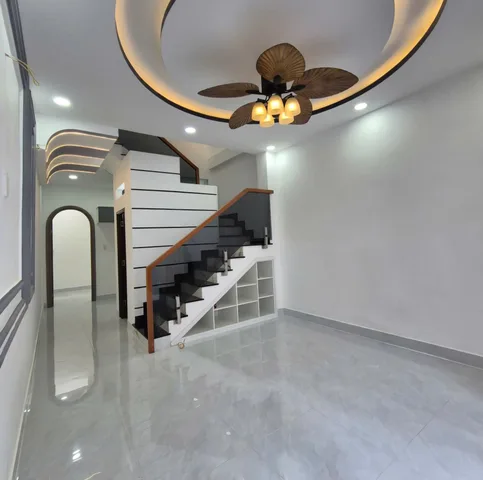 Bán nhà 2 tầng - KDC Nam Hùng Vương - Bình Tân - DTSD: 73.4m² - 3 Phòng ngủ