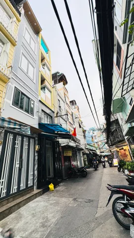 BÁN NHÀ 5 TẦNG 3 PHÒNG NGỦ ĐƯỜNG 4M QUẬN 4